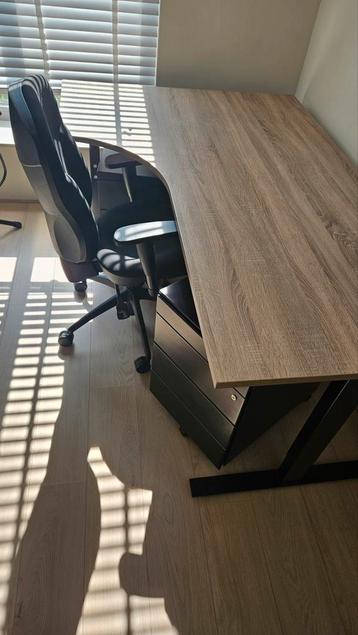 ZGAN BUREAU!! ZONDER LADEKAST EN ZONDER STOEL beschikbaar voor biedingen