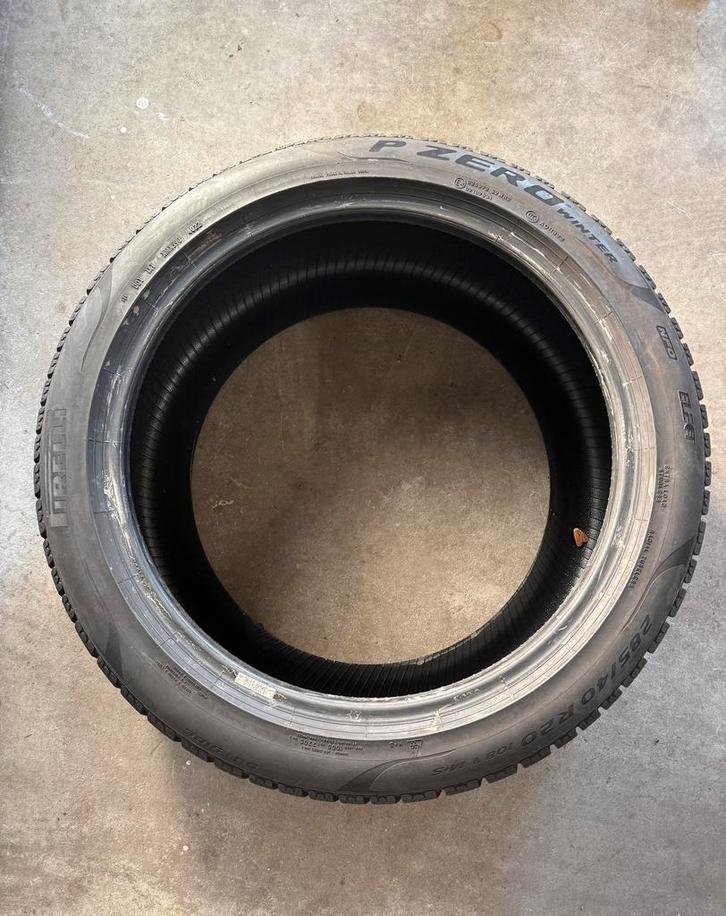 2x Pirelli P Zero Winter 285/40/20 zgan 7.7mm, Auto-onderdelen, Banden en Velgen, Band(en), Winterbanden, 20 inch, 285 mm, Personenwagen