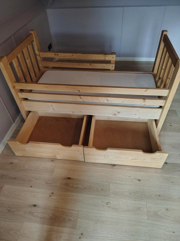Peuterbed Rockwood met lades & Aerosleep matras, Kinderen en Baby's, Kinderkamer | Bedden, Zo goed als nieuw, 140 tot 160 cm, 70 tot 85 cm