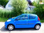 Peugeot 107 1.0-12V XS 5-deurs Airco Zuinig A-Label Youngtim, Voorwielaandrijving, Stof, Gebruikt, Origineel Nederlands