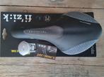 fi'zi:k LIFE Rondine trekking/race zadel men, Ophalen of Verzenden, Nieuw, Overige typen
