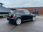 Mini 1.6 16V Cooper S NL-auto2004 Leder Facelift 170PK Xenon, Auto's, Voorwielaandrijving, Zwart, 4 cilinders, Zwart