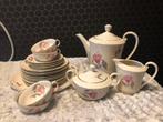 Vintage Servies met Bloemmotief, Huis en Inrichting, Keuken | Servies, Ophalen of Verzenden, Zo goed als nieuw, Overige stijlen