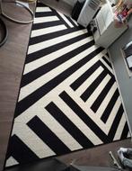 Modern zwart-wit kleed, Ophalen, Wit, 150 tot 200 cm, 200 cm of meer