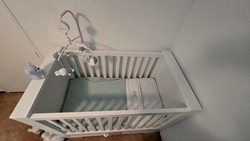 Babybed / Ledikant kidsmill Brent, Kinderen en Baby's, Babywiegjes en Ledikanten, Zo goed als nieuw, Ledikant, Ophalen