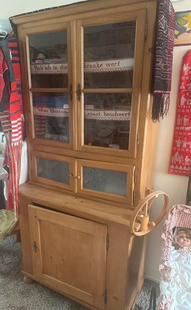 Sierlijke antieke grenen buffetkast, Antiek en Kunst, Antiek | Meubels | Kasten, Ophalen