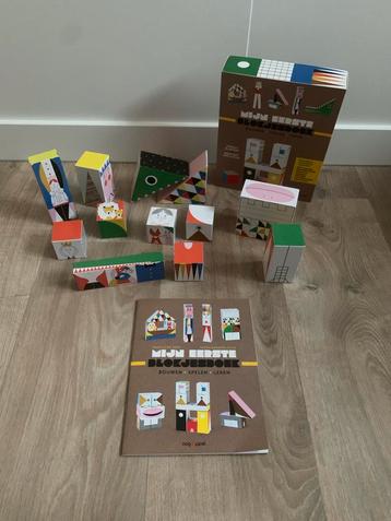 Mijn Eerste Blokjesboek - Bouwen, Spelen, Leren! beschikbaar voor biedingen