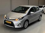 Toyota Yaris 1.5 Full Hybrid | Camera | APK 26-10-2026, Auto's, Toyota, 1497 cc, 4 cilinders, Metallic lak, 1070 kg