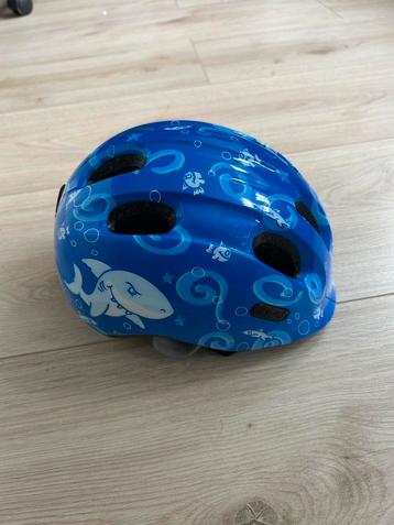 Abus fietshelm kinderen ca. 3 jaar beschikbaar voor biedingen