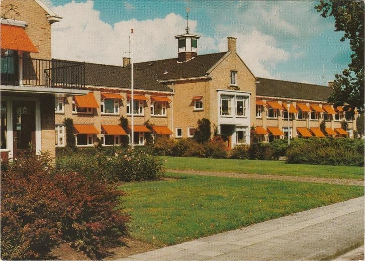 DAMWOUDE Verzorgingshuis Nij Tjaerda, Verzamelen, Ansichtkaarten | Nederland, Ongelopen, Friesland, 1980 tot heden, Verzenden