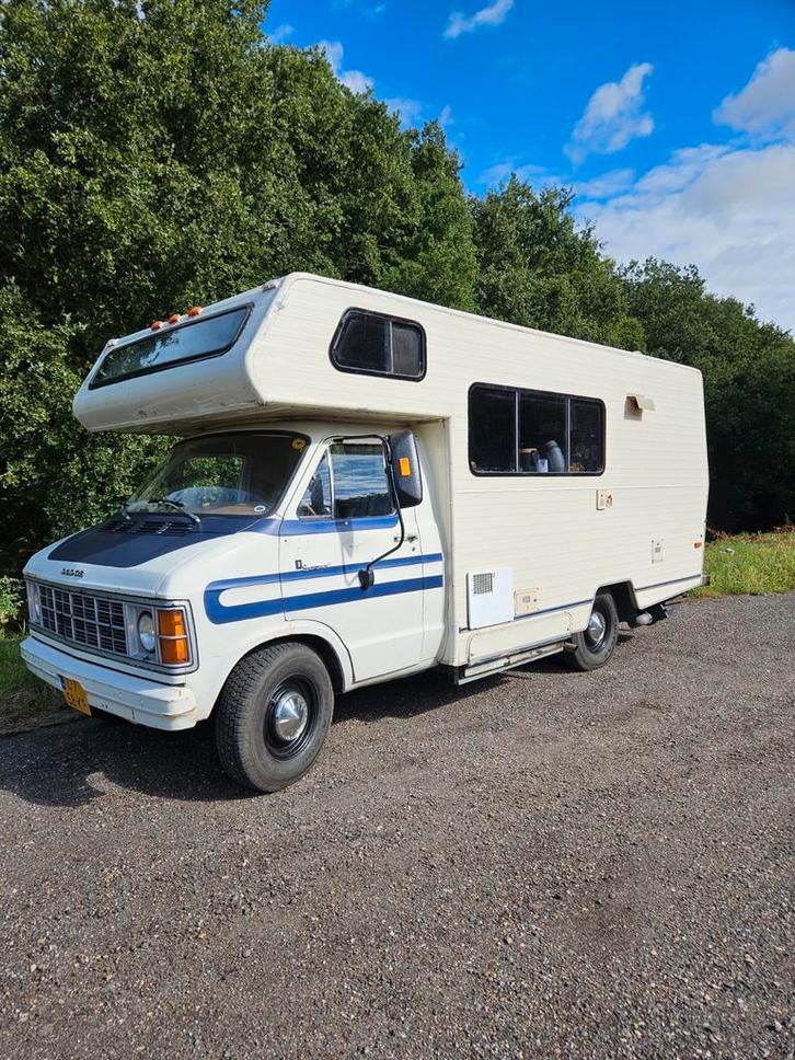 Dodge camper winnebago 5,9 v8 belastingvrij nieuwe apk, Caravans en Kamperen, Campers, Bedrijf, Buscamper of Camperbus, Benzine