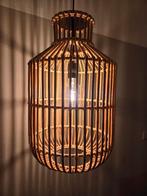 Zeer mooie Rotan / Bamboe hanglamp zgan Ibiza / Boho styl, Huis en Inrichting, Lampen | Hanglampen, Ophalen, Zo goed als nieuw