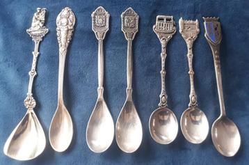 7 Verzilverde lepeltjes beschikbaar voor biedingen