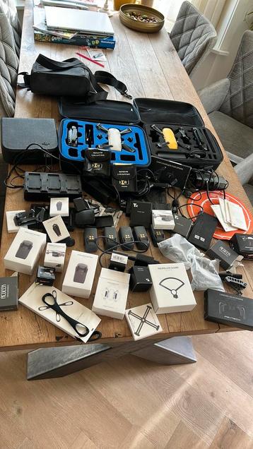 Te koop: 2x DJI Spark drones + veel accessoires! beschikbaar voor biedingen