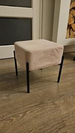 Roze kruk/poef met zwarte poten, Ophalen, Overige kleuren, Zo goed als nieuw, Poef/kruk