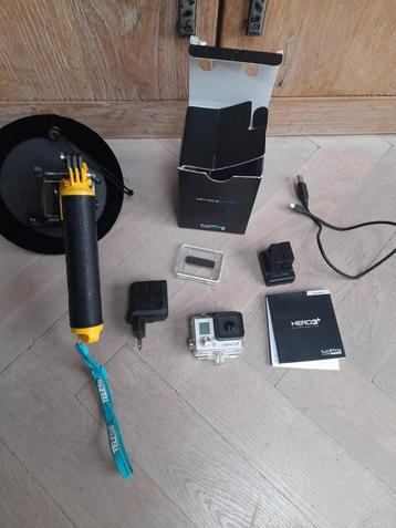GoPro Hero 3+ met accessoires  beschikbaar voor biedingen