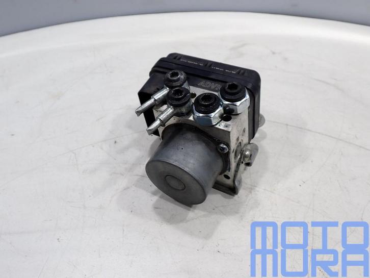 ABS pomp voor de Yamaha MT 09 Tracer 2015 - 2017 MT09 MT-09, Motoren, Onderdelen | Yamaha, Ophalen of Verzenden