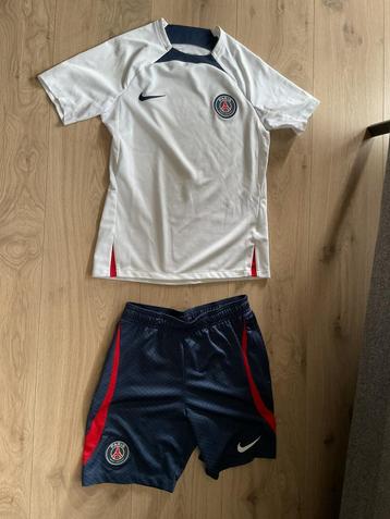 Nike voetbalpakje Paris Saint Germain maat 152 beschikbaar voor biedingen