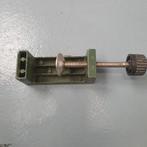 Kleine Vintage Schroefklem, Ophalen of Verzenden