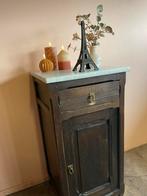 Oud vontage houten kastje met wit marmeren blad, Huis en Inrichting, Ophalen, Gebruikt
