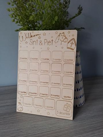 Sinterklaas Aftelkalender Hout met Stickers - Nieuw! beschikbaar voor biedingen