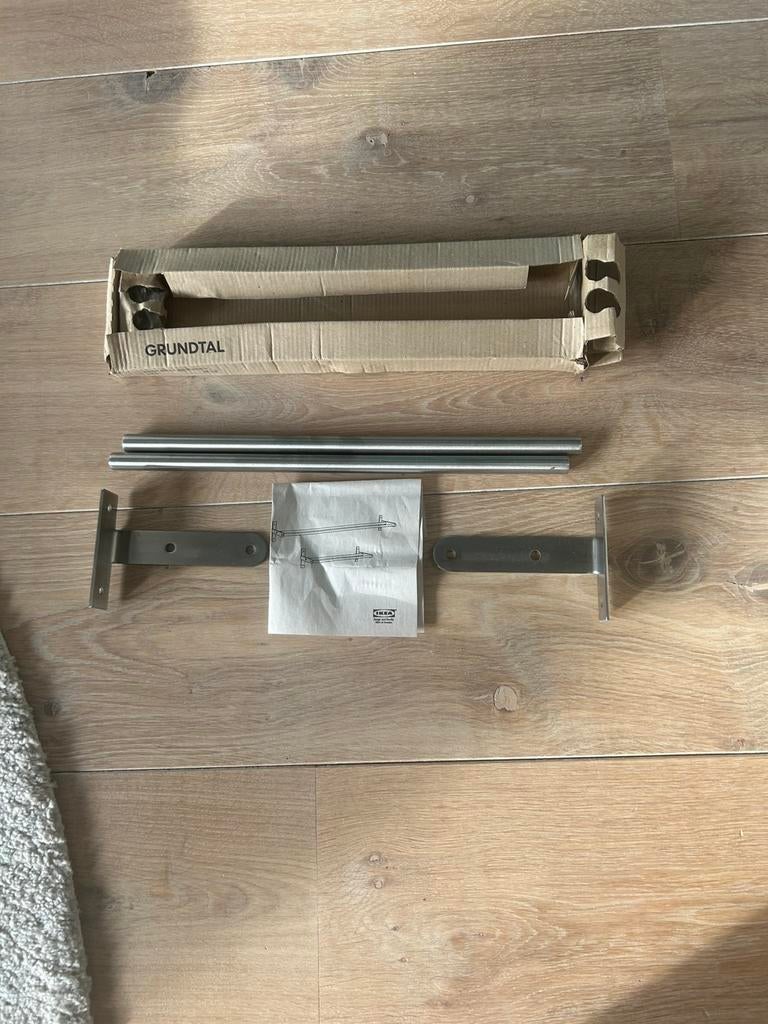 Handdoekrek RVS 40 cm lang x 10 cm hoog nieuw, Ophalen of Verzenden, Zo goed als nieuw, Overige kleuren