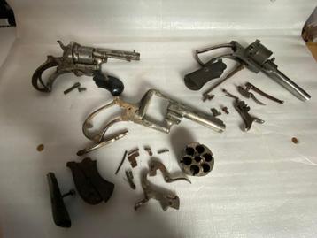 Set van 3 Penvuur Revolvers 7 mm voor Restauratie beschikbaar voor biedingen