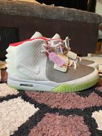 Yeezy 2 II platinum nike air kanye west, Wit, Nike, Ophalen of Verzenden, Sneakers of Gympen