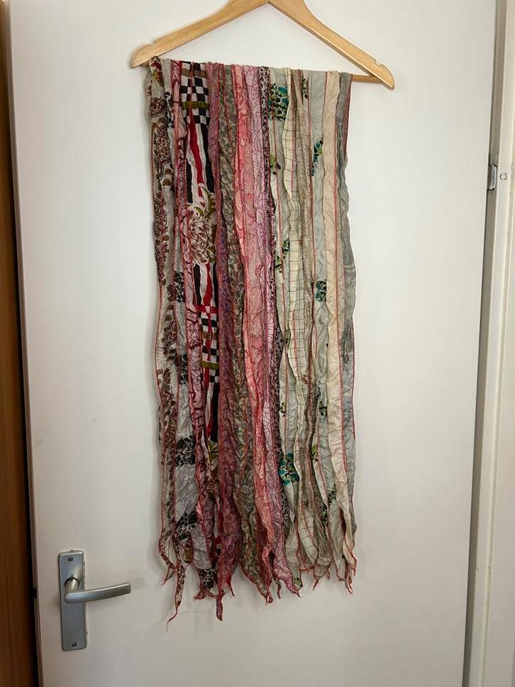 Dames zijde sjaal meerkleurig, Kleding | Dames, Mutsen, Sjaals en Handschoenen, Gedragen, Sjaal, Maat 38/40 (M), Ophalen of Verzenden