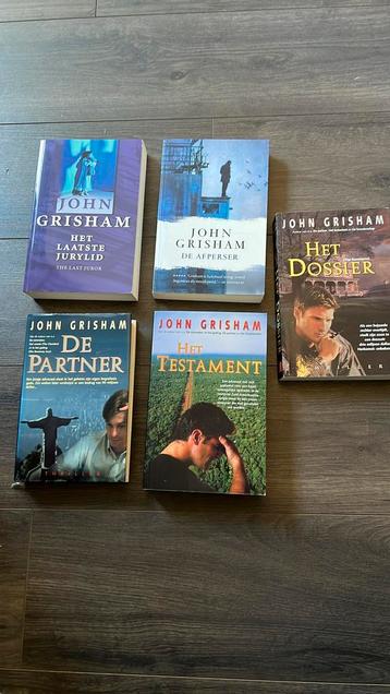 John Grisham diverse titels  beschikbaar voor biedingen