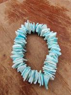 Turquoise armband schelpen., Ophalen of Verzenden, Zo goed als nieuw, Blauw, Overige materialen