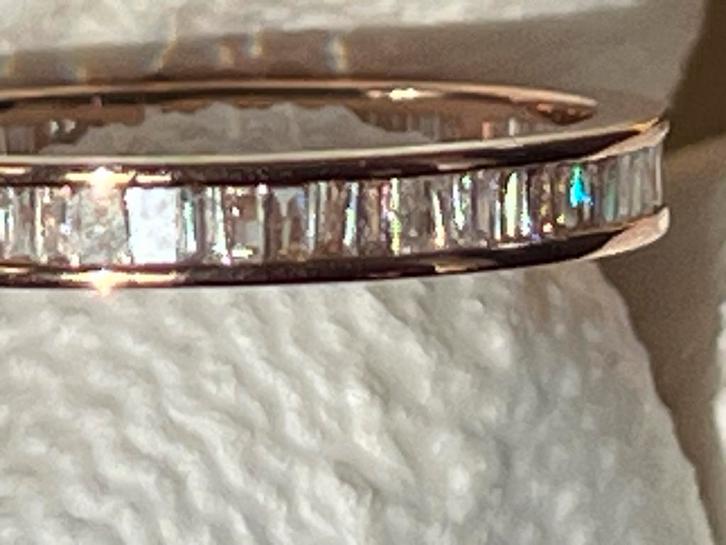Roségouden Eternity Ring met Diamanten, Sieraden, Tassen en Uiterlijk, Ringen, Nieuw, Dame, 17 tot 18, Roze, Goud, Met edelsteen