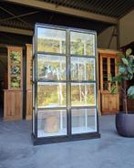 Chique glazen winkelvitrine | Zwarte Museumkast  #2229, Huis en Inrichting, Kasten | Vitrinekasten, Niet ingevuld, 100 tot 150 cm