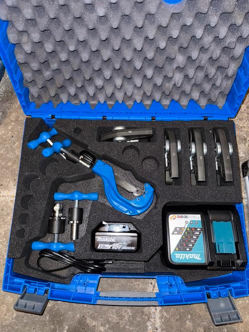 Uponor persbek ontbramer set 16-32 accu lader koffer, Auto diversen, Autogereedschap, Nieuw, Ophalen