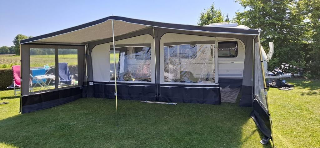 Brand Waterland Seizoens Voortent maat 31- Perfecte Staat!, Caravans en Kamperen, Ophalen of Verzenden, Zo goed als nieuw