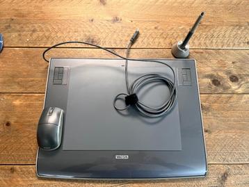 Wacom Intuos (PTZ-930) - A4 tekentablet compleet beschikbaar voor biedingen