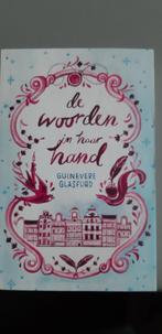 Guinevere Glasfurd - De woorden in haar hand, Ophalen of Verzenden, Zo goed als nieuw, Guinevere Glasfurd