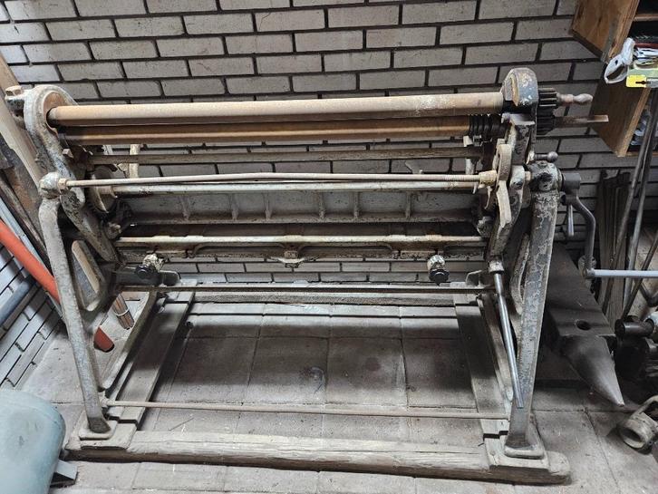 Zetbank met wals (bv. voor lood en zink), Doe-het-zelf en Verbouw, Gereedschap | Overige machines, Gebruikt, Ophalen