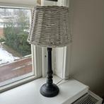 Lamp, donkergrijs, wit, countryfield kapje, Ophalen of Verzenden, Zo goed als nieuw, Minder dan 50 cm