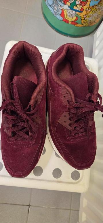 Sportschoenen maat 37  beschikbaar voor biedingen
