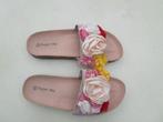 Super me slippers, met vrolijke bloemen, maat 40, Slippers, Overige kleuren, Ophalen of Verzenden, Zo goed als nieuw