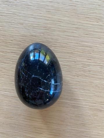 2 marmeren /stenen sier eieren beschikbaar voor biedingen