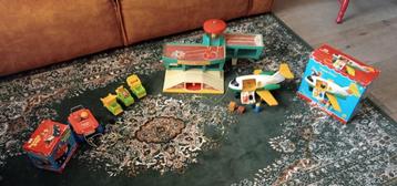 Set Fisher Price - Airport + vliegtuig + Buggy + werkauto`s beschikbaar voor biedingen