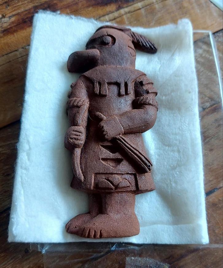 Zuni Warrior Terracotta Muurhanger, Antiek en Kunst, Kunst | Niet-Westerse kunst, Ophalen of Verzenden