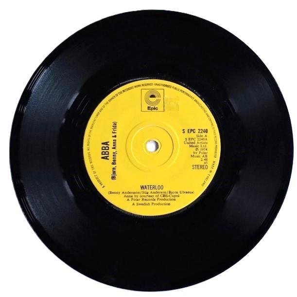 Top2000#0459 Abba - Waterloo (+Watch out -UK*), Cd's en Dvd's, Vinyl Singles, Zo goed als nieuw, Single, Overige genres, 7 inch