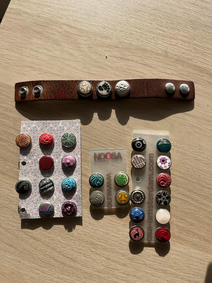 Noosa Amsterdam armband met 28 chunks, Sieraden, Tassen en Uiterlijk, Armbanden, Zo goed als nieuw, Leer, Bruin, Ophalen of Verzenden