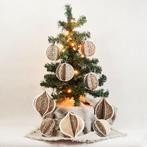 Drie papieren kerstballen met linoleumsnede print, goud, Ophalen of Verzenden, Nieuw