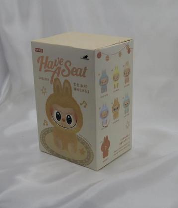 Nieuw gesealde Labuba pop - plus secret mogelijk! beschikbaar voor biedingen