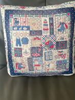 Handgemaakt patchwork kussen incl binnenkussen, Ophalen of Verzenden, Zo goed als nieuw, Vierkant
