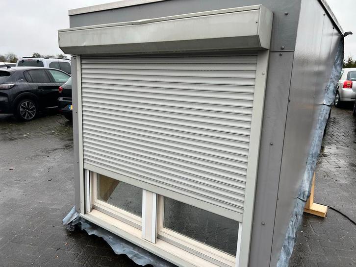 Dakkapel met rolluiken en horren - 190cm breed, Doe-het-zelf en Verbouw, Rolluiken, Gebruikt, 150 tot 200 cm, 150 tot 200 cm, Grijs